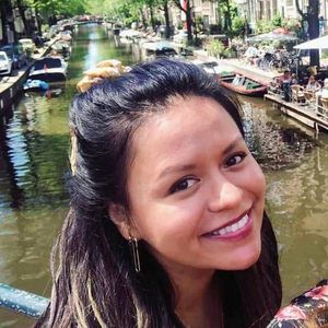 Meet your Posher, Daniela